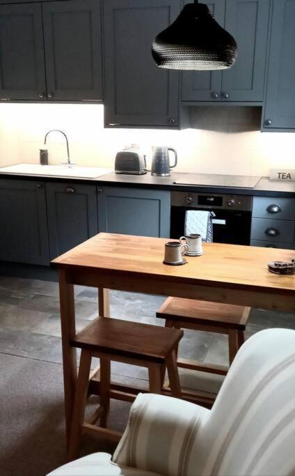 The Old Barn Annexe, Cosy Stay, Close Drive To City, Beach, South Downs & Goodwood 奇切斯特 外观 照片